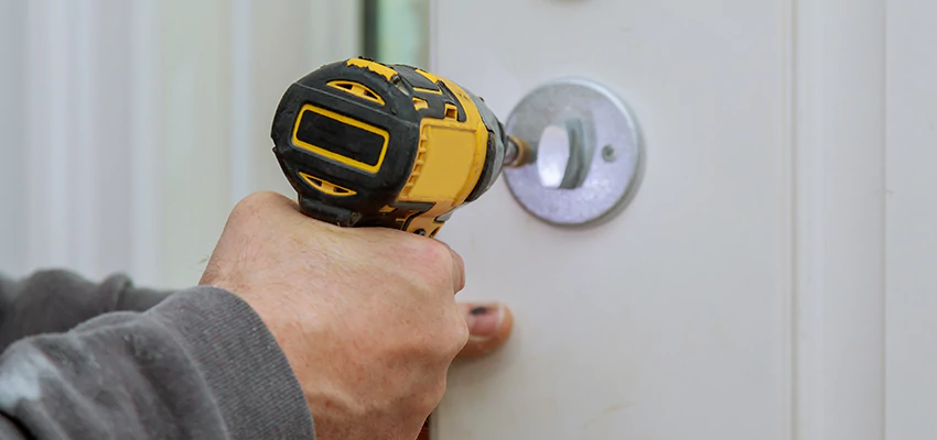 Street Locksmith For Smart Lock Repair in Solana Beach, CA