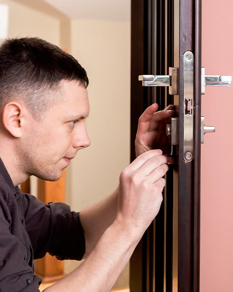 : Professional Locksmith For Commercial And Residential Locksmith Services in Solana Beach, CA